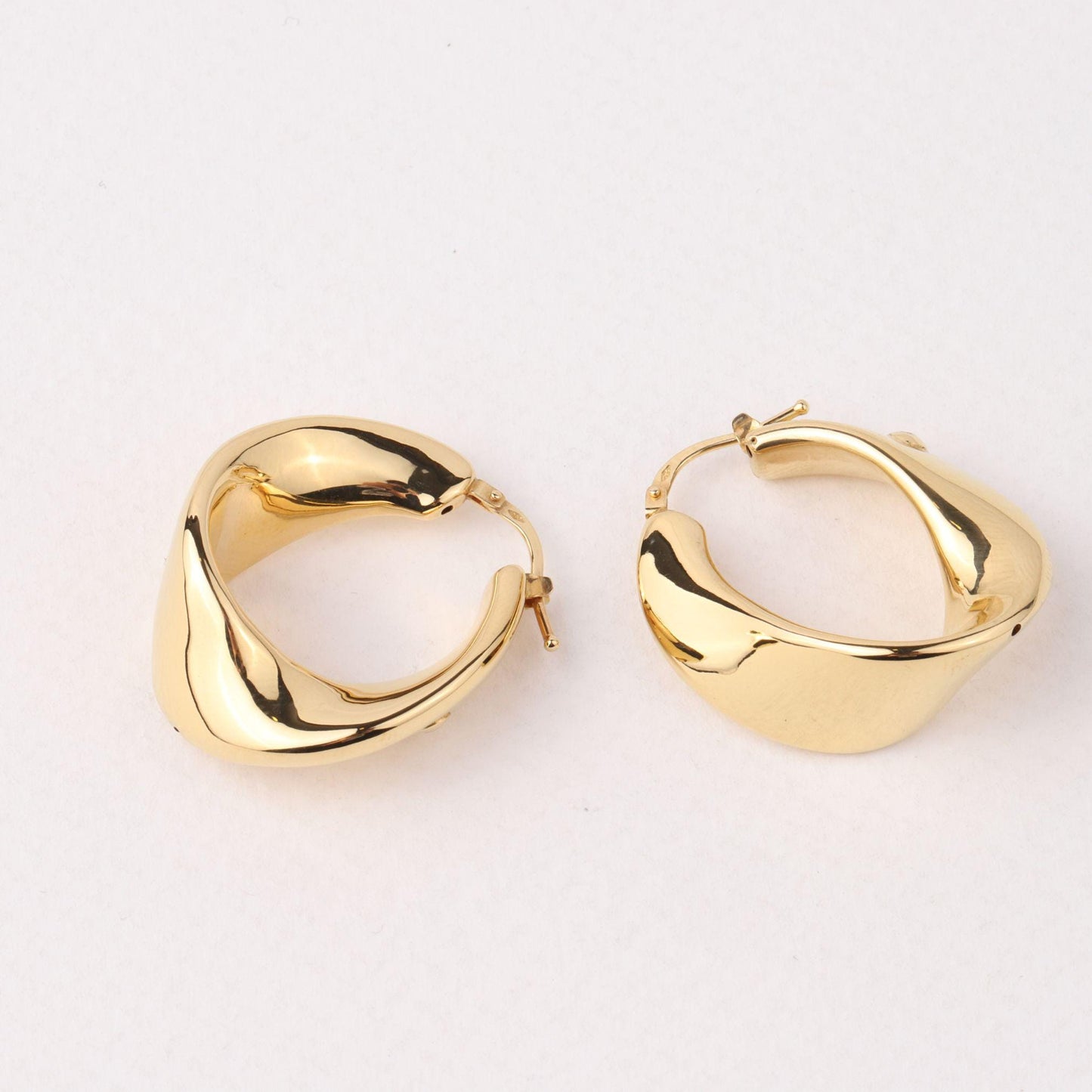 14K Solid Gold Chunky Hoop Earrings, Bold Oval Gold Hoops, Thick Statement Earrings, Modern Minimalist Jewelry, Everyday Gold Earrings