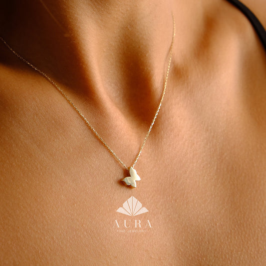 14K Gold Butterfly Necklace, Gold Butterfly Charm Pendant, Minimalist Gold Necklace, Dainty Butterfly Necklace, Minimal Necklace Gold Wings