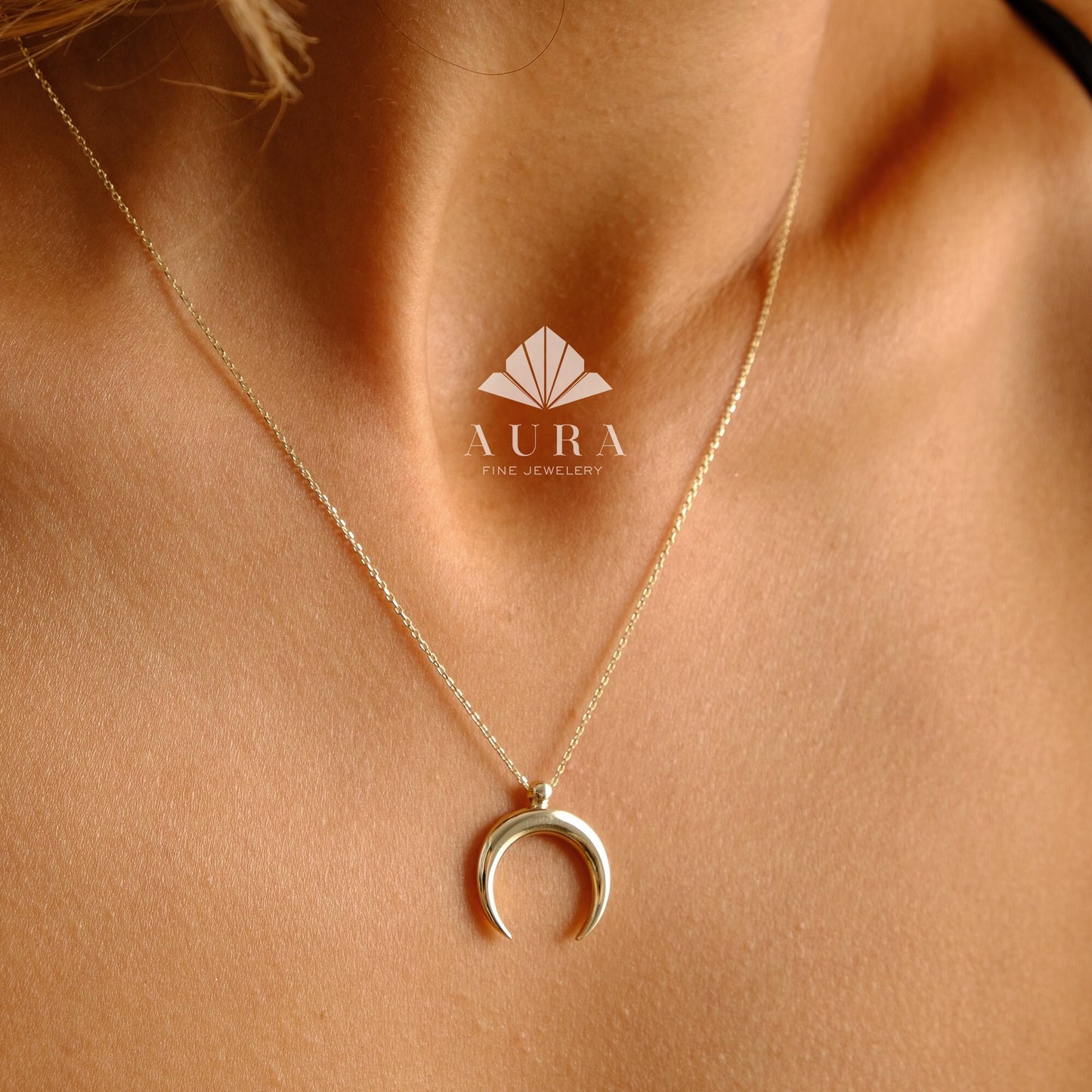 14K Gold Crescent Moon Necklace, Gold Horn Charm Pendant, Dainty Gold Necklace, Moon Charm Necklace, Double Horn Necklace, Gift for Her