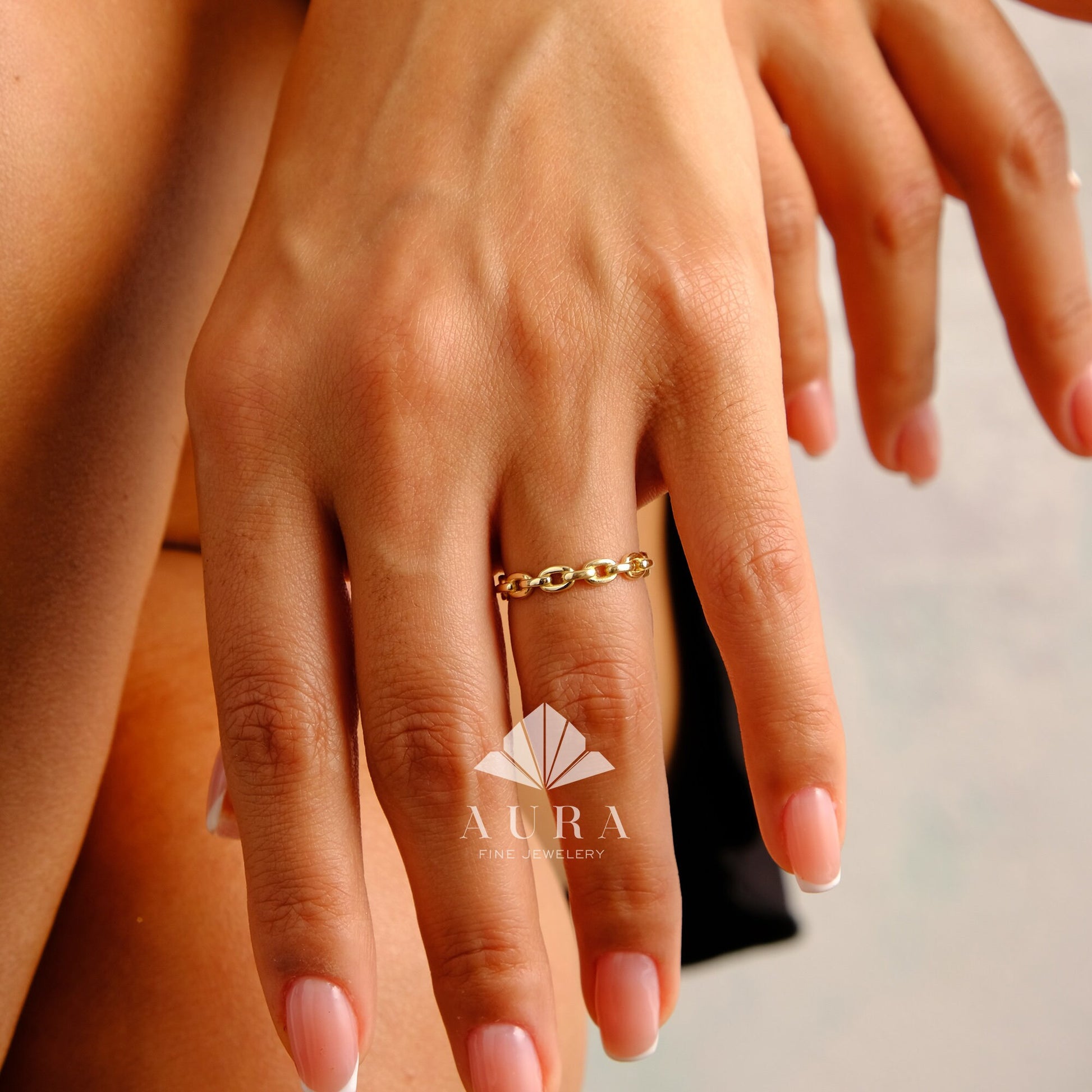 14K Gold Chain Ring, Dainty Gold Band, Paperclip Chain Ring, Curb Chain Link Ring, Wedding Band, Simple Stacking Ring, Pointer Finger Ring