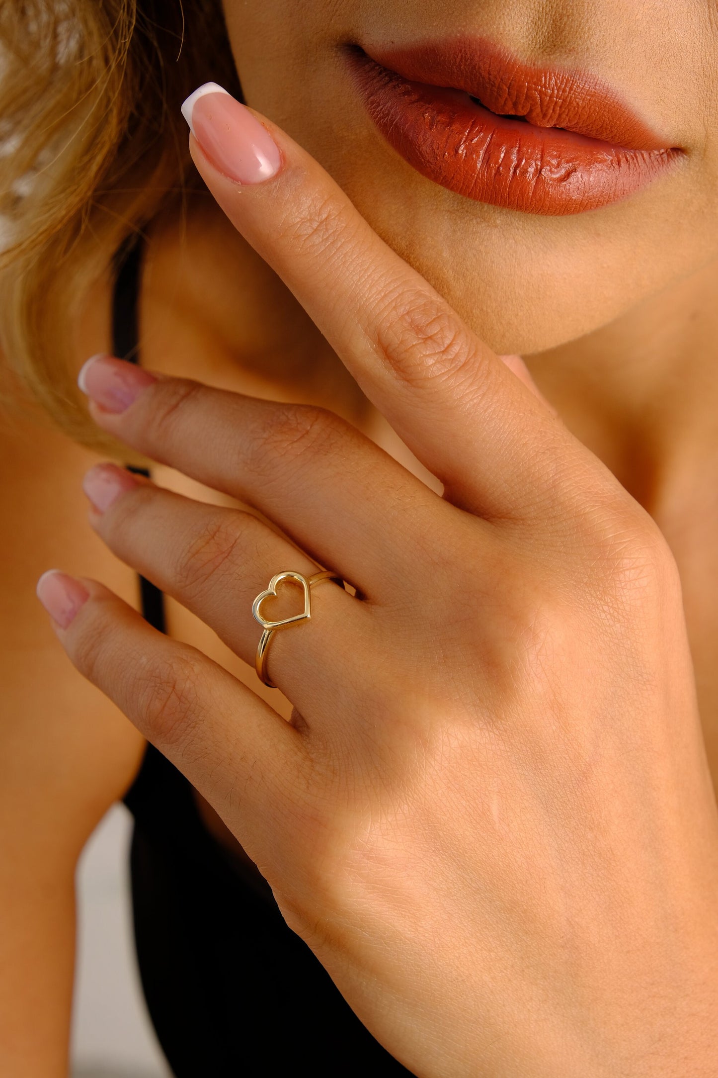 14K Gold Heart Ring, Open Heart Ring, Dainty Gold Band Ring, Love Heart Ring, Promise Ring, Minimalist ring, Heart Gold Ring, Best Friend
