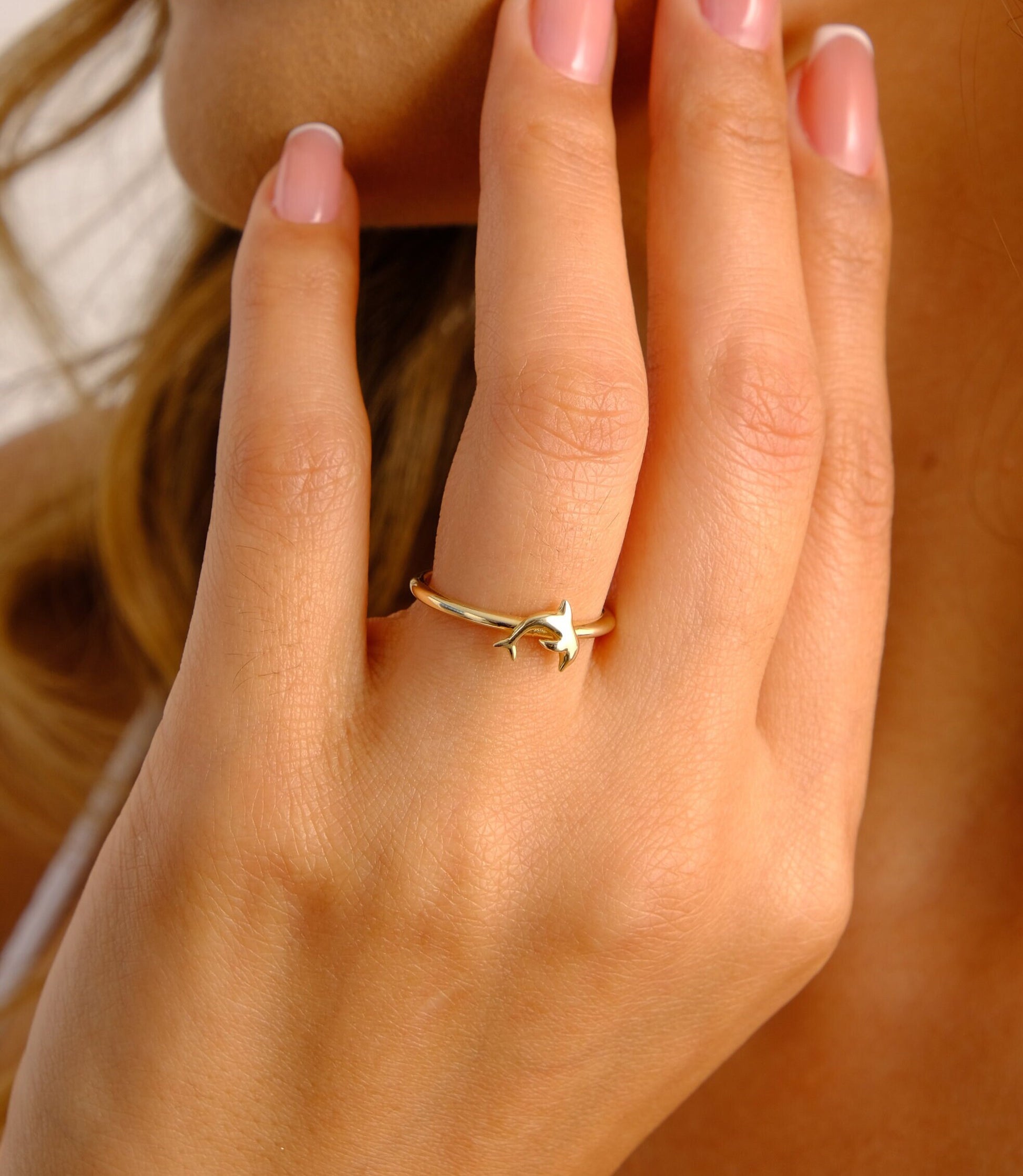 14K Gold Dolphin Ring, Dolphin Band Ring For Women, Delicate Animal Ring, Stackable Ring Ocean Lover Gift, Sea Animal Jewelry
