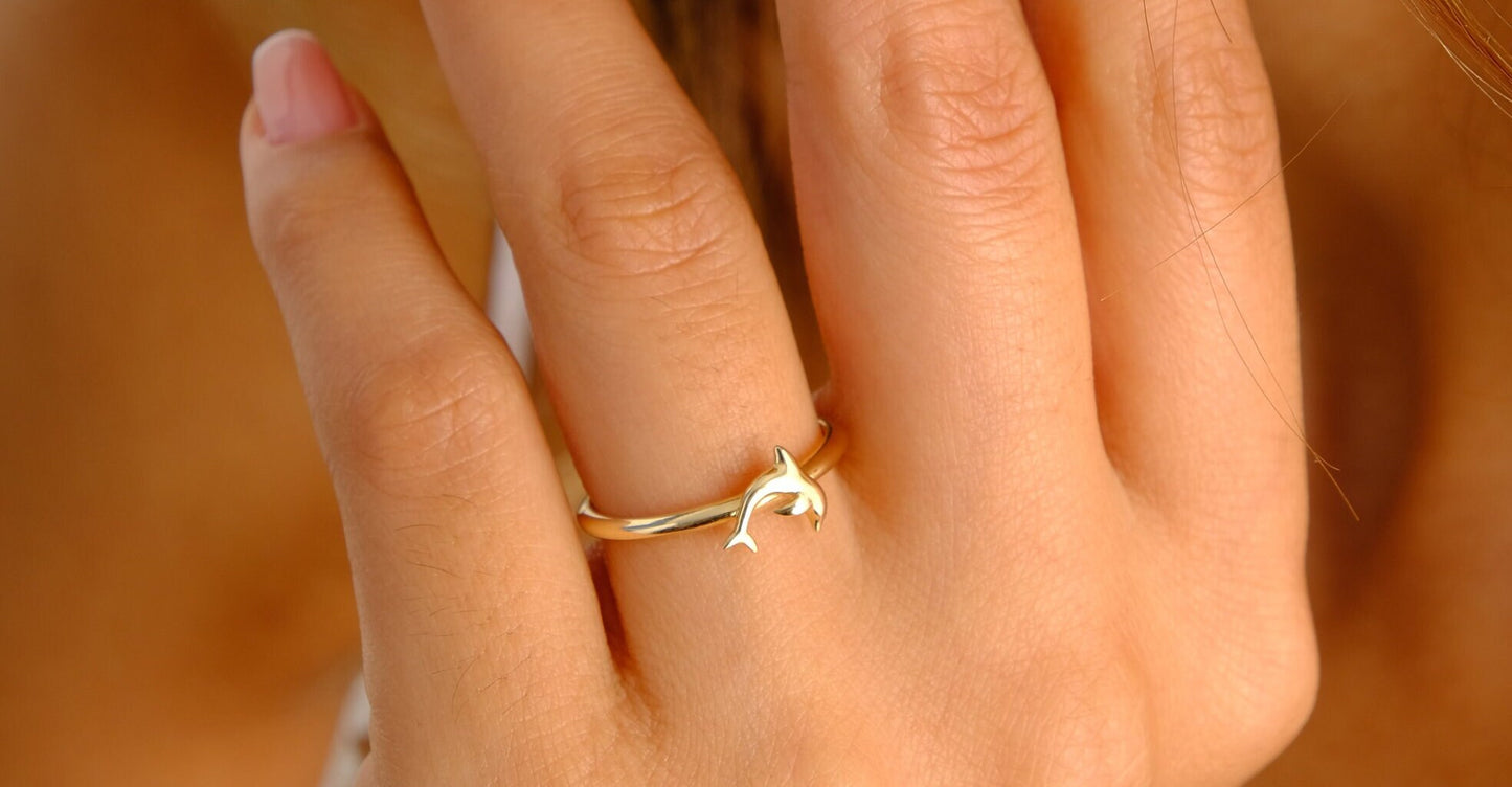 14K Gold Dolphin Ring, Dolphin Band Ring For Women, Delicate Animal Ring, Stackable Ring Ocean Lover Gift, Sea Animal Jewelry