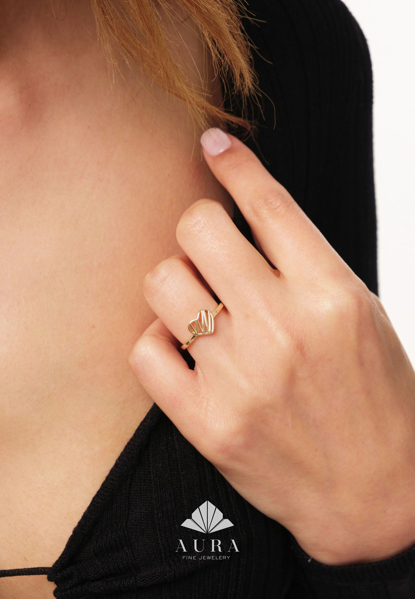 14K Gold Heart Ring, Small Ribbed Heart Ring, Dainty Open Heart Knuckle Ring, Heart Band, Thin Gold Ring, Minimal Love Ring, Gift for Her