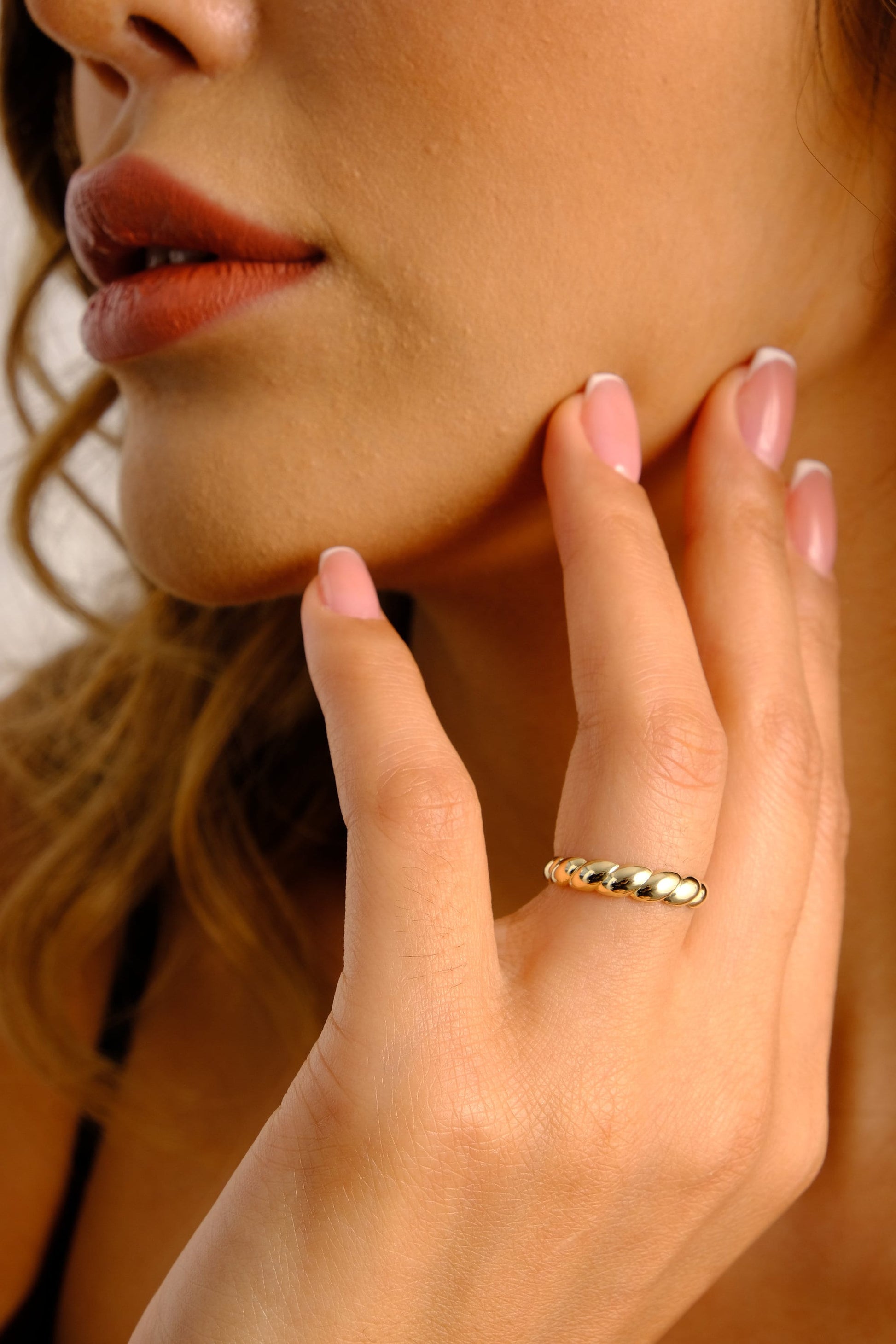 14K Solid Gold Croissant Dome Ring, Twisted Gold Dome Ring, Minimalist Statement Ring, Dainty Stackable Ring, Chunky Everyday Jewelry