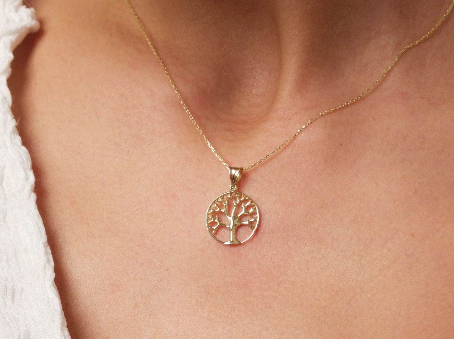 14K Solid Gold Tree of Life Necklace, Family Tree Pendant, Dainty Nature Necklace, Personalized Medallion Necklace, Meaningful Mom Gift