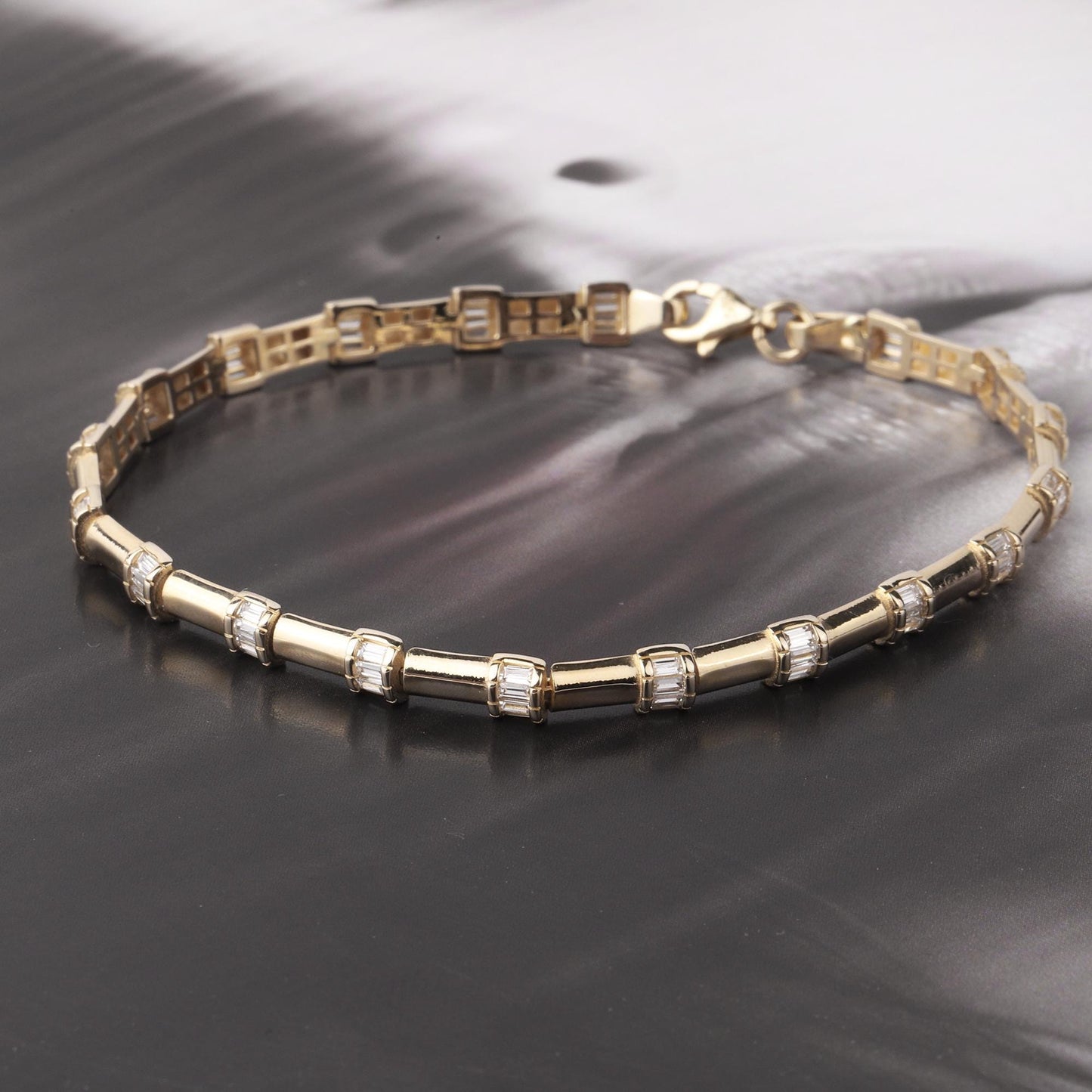 14K Gold Baguette Bamboo Bracelet, Dainty Gold Bar Bracelet, Minimalist Bracelet, Everyday Luxury Jewelry, Stackable Bracelet, Gift for Her