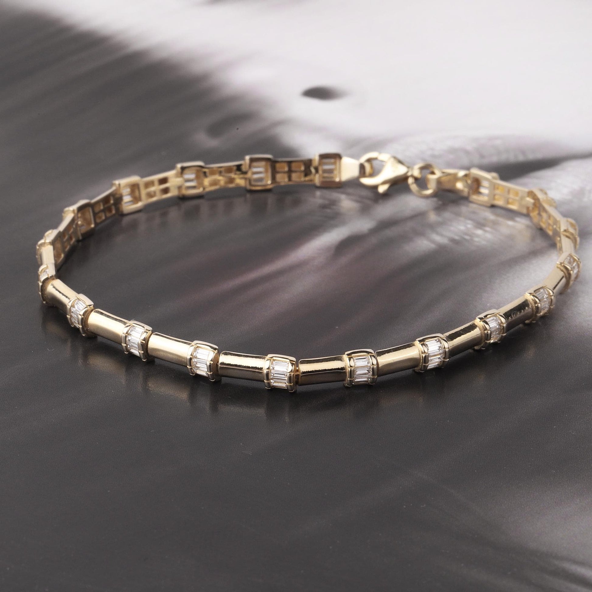 14K Gold Bracelet, Minimalist Gold Bracelet, Dainty Stackable Bracelet, Everyday Fine Jewelry, Delicate Luxury Gift for Women