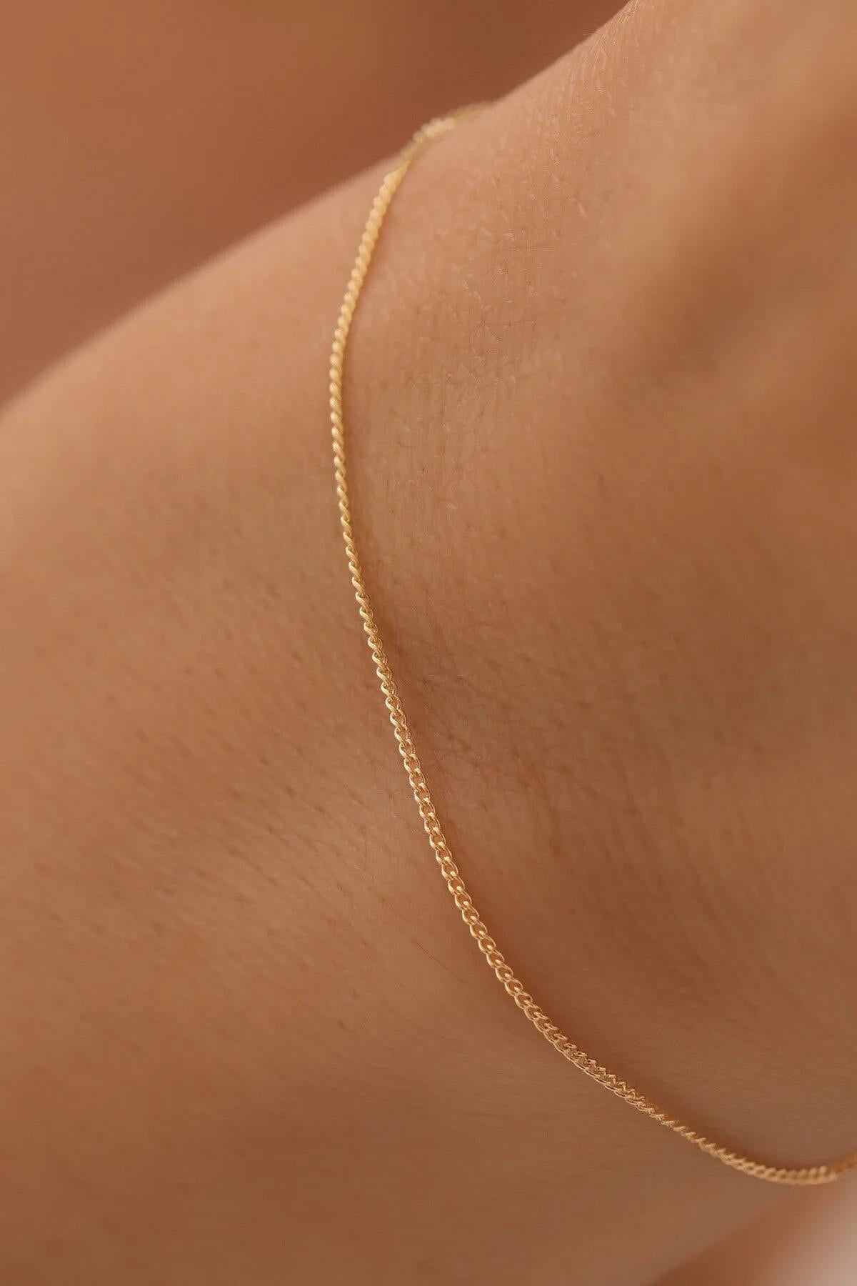 14K Gold Cuban Chain Bracelet, 1.5mm Dainty Gold Bracelet, Minimalist Curb Chain Bracelet, Delicate Stackable Bracelet, Everyday Jewelry