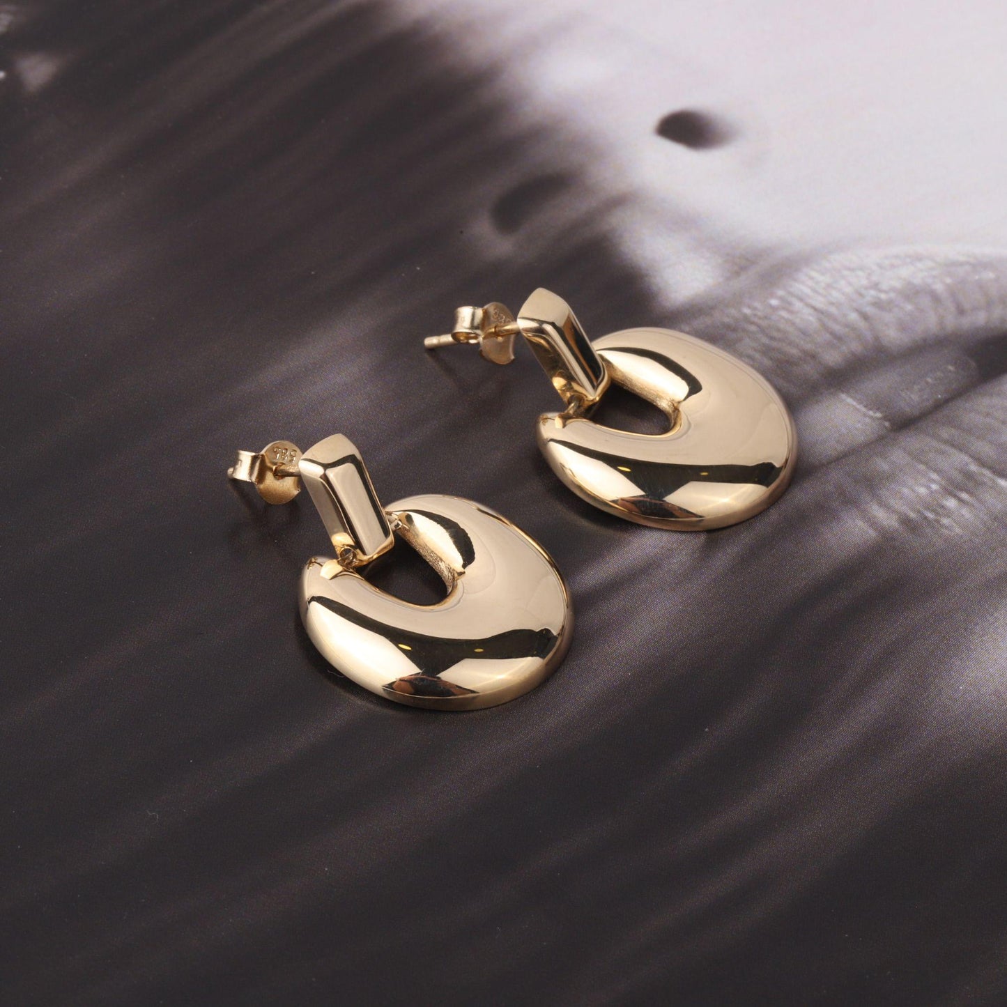 14K Gold Chunky Stud Earrings, U Shaped Dome Earrings, Sculptural Gold Earrings, Minimalist Statement Earrings, Modern Everyday Jewelry