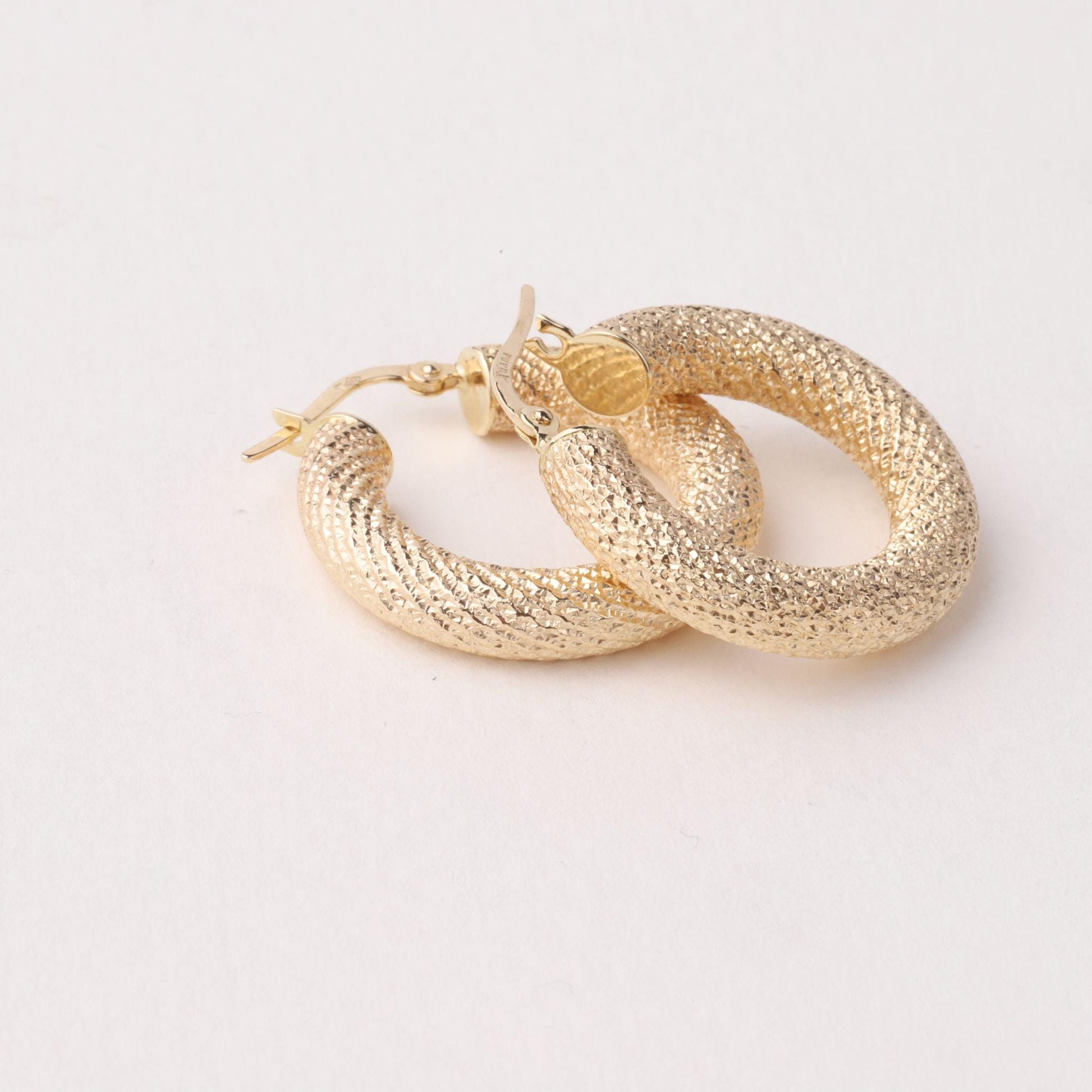 14K Gold Textured Hoop Earrings, 25mm Chunky Diamond Cut Hoops, Bold Gold Earrings, Sculptural Statement Hoops, Modern Jewelry Gift for Her