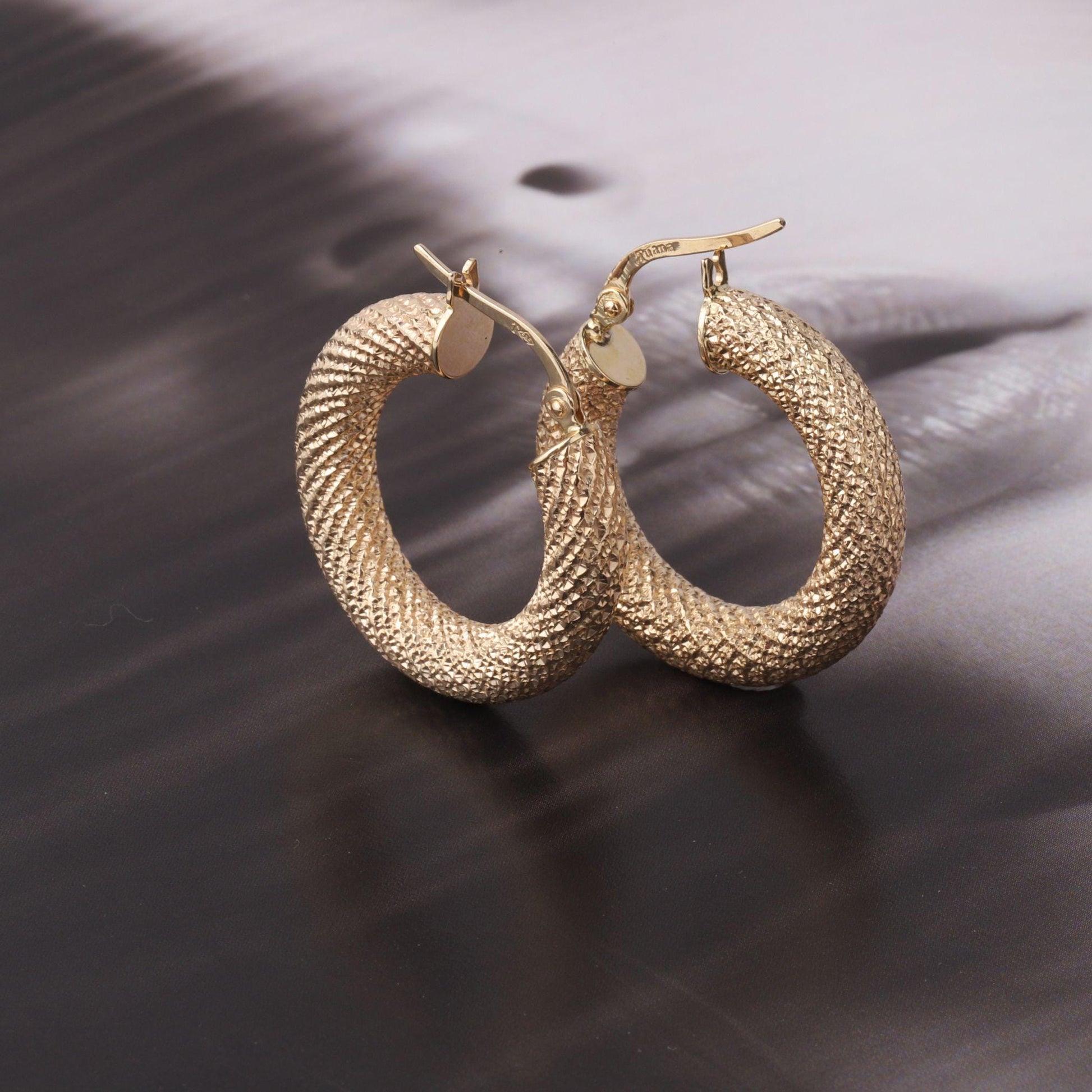 14K Gold Textured Hoop Earrings, 25mm Chunky Diamond Cut Hoops, Bold Gold Earrings, Sculptural Statement Hoops, Modern Jewelry Gift for Her
