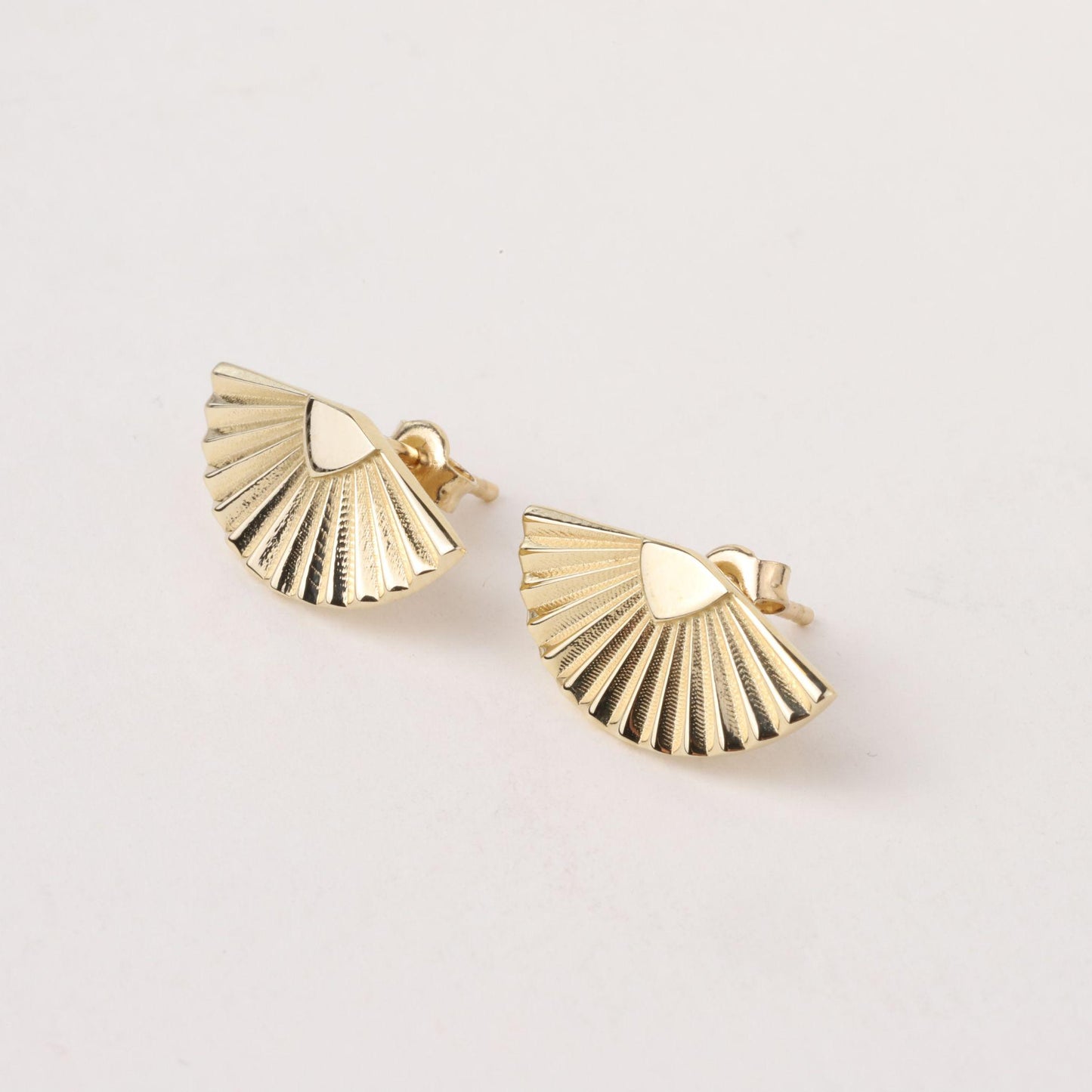 14K Gold Fan Stud Earrings, Shell Stud Earrings, Sunburst Gold Earrings, Art Deco Earrings, Minimalist Statement Earrings, Gift for Her