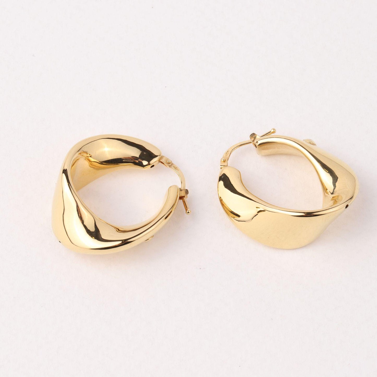 14K Solid Gold Chunky Hoop Earrings, Bold Oval Gold Hoops, Thick Statement Earrings, Modern Minimalist Jewelry, Everyday Gold Earrings
