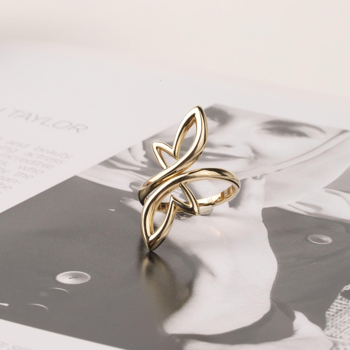 14K Gold Heart Ring, Open Heart Ring, Dainty Gold Band Ring, Love Heart Ring, Promise Ring, Minimalist ring, Heart Gold Ring, Best Friend