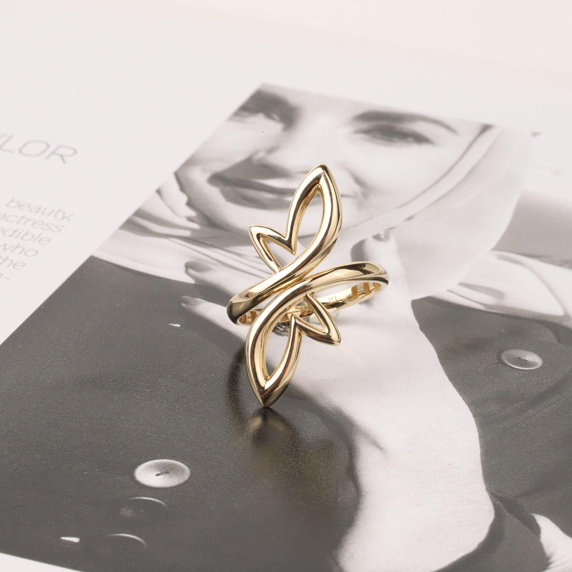 14K Gold Heart Ring, Open Heart Ring, Dainty Gold Band Ring, Love Heart Ring, Promise Ring, Minimalist ring, Heart Gold Ring, Best Friend