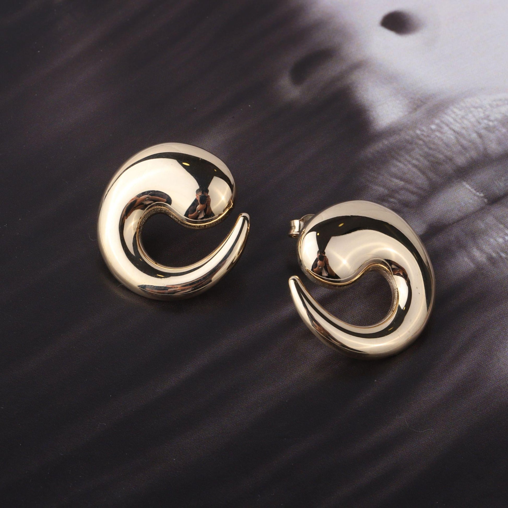 14K Gold Sculptural Hoop Earrings, Chunky Open Hoop Earrings, Minimalist Statement Earrings, Modern Dome Earrings, Gift for Her