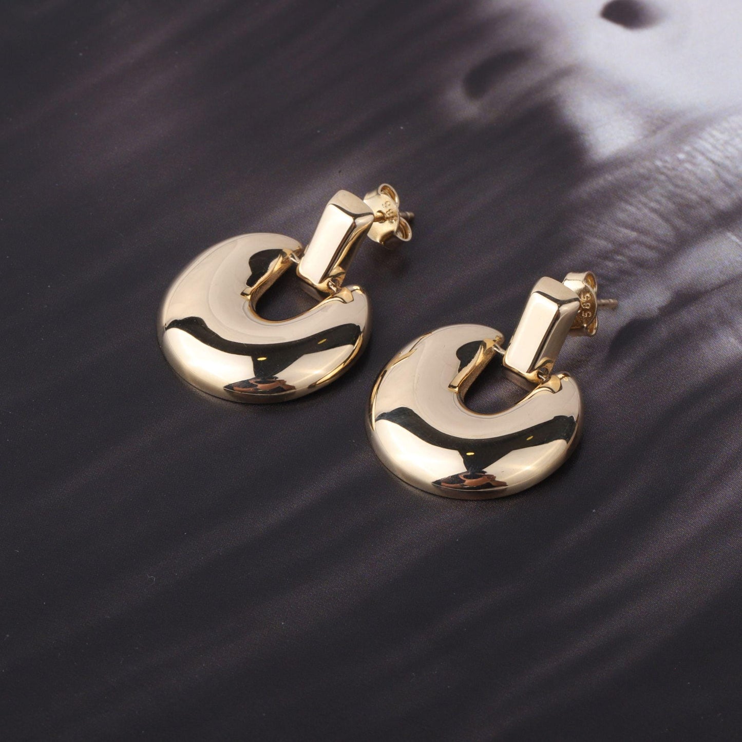 14K Gold Chunky Stud Earrings, U Shaped Dome Earrings, Sculptural Gold Earrings, Minimalist Statement Earrings, Modern Everyday Jewelry