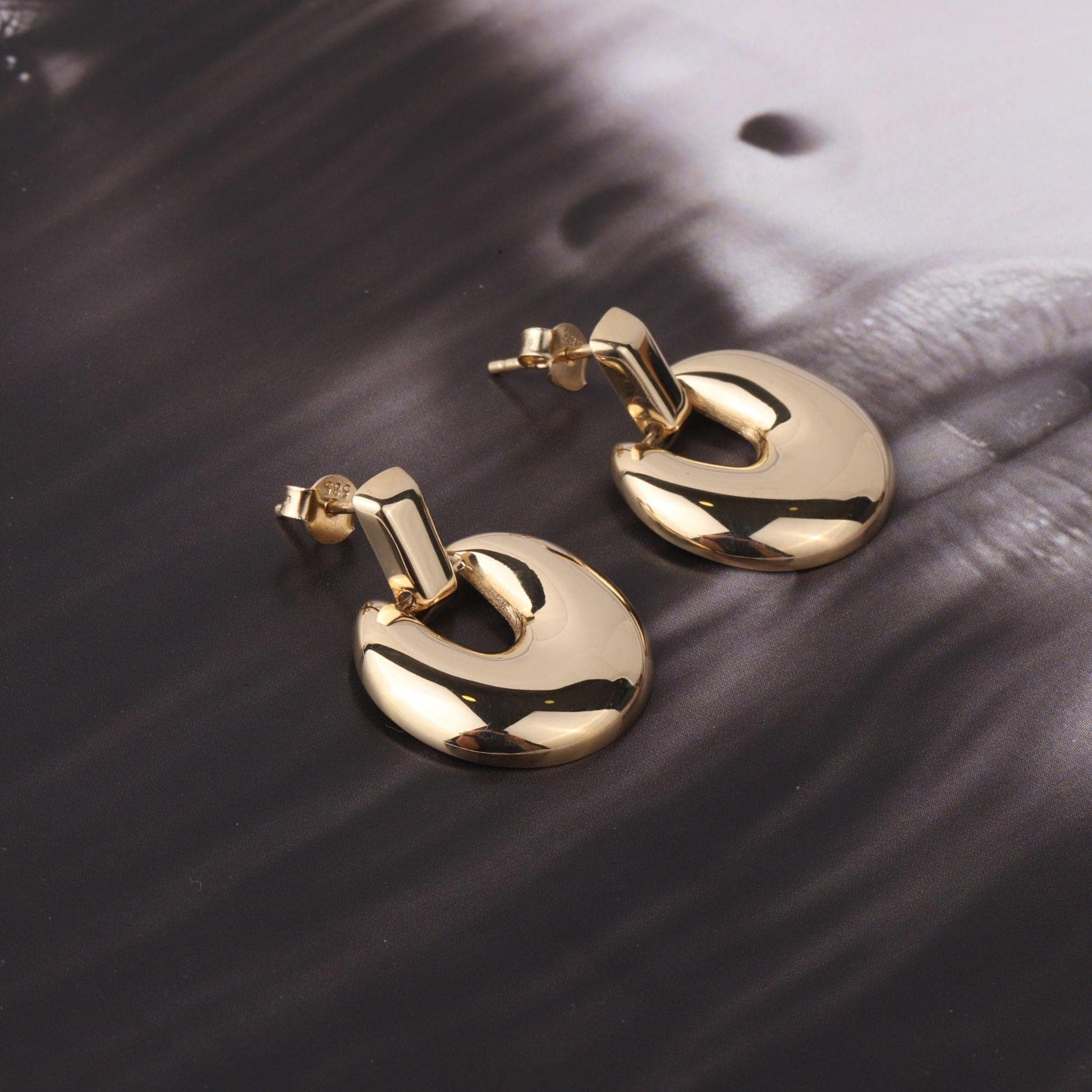 14K Gold Chunky Stud Earrings, U Shaped Dome Earrings, Sculptural Gold Earrings, Minimalist Statement Earrings, Modern Everyday Jewelry