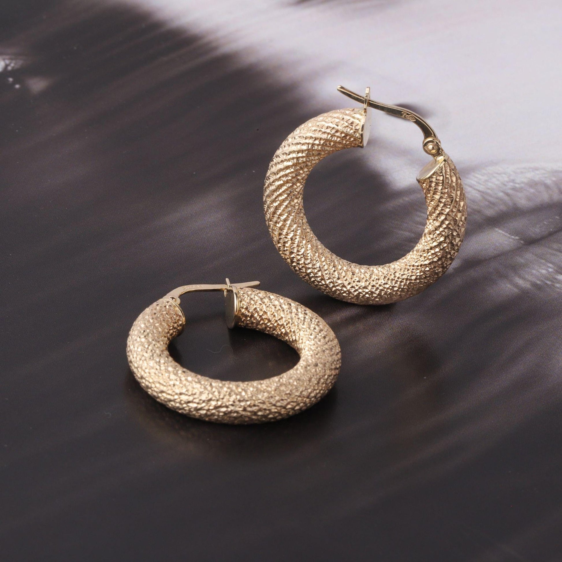 14K Gold Textured Hoop Earrings, 25mm Chunky Diamond Cut Hoops, Bold Gold Earrings, Sculptural Statement Hoops, Modern Jewelry Gift for Her