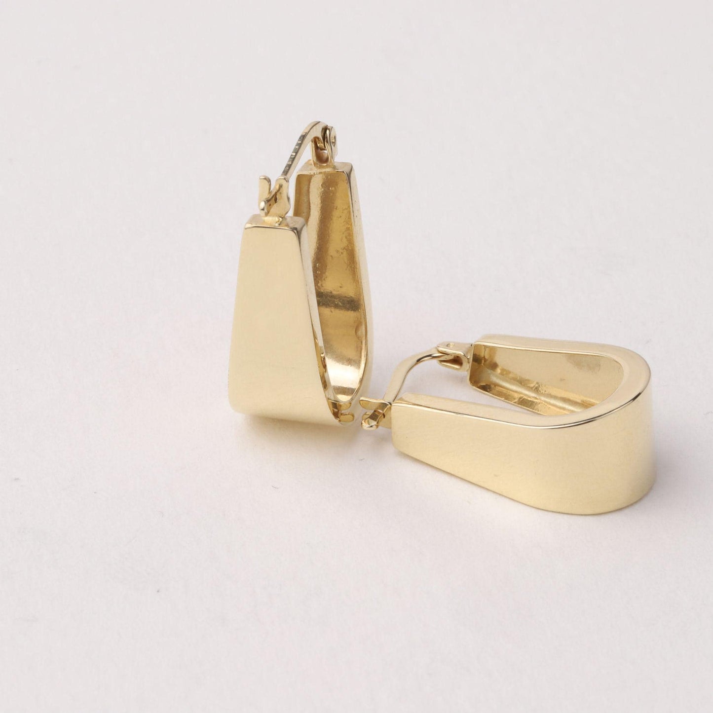 14K Gold Chunky Huggie Earrings, Wide Rectangle Hoop Earrings, Bold Gold Hoop Earrings, Minimalist Statement Jewelry, Modern Gift for Her
