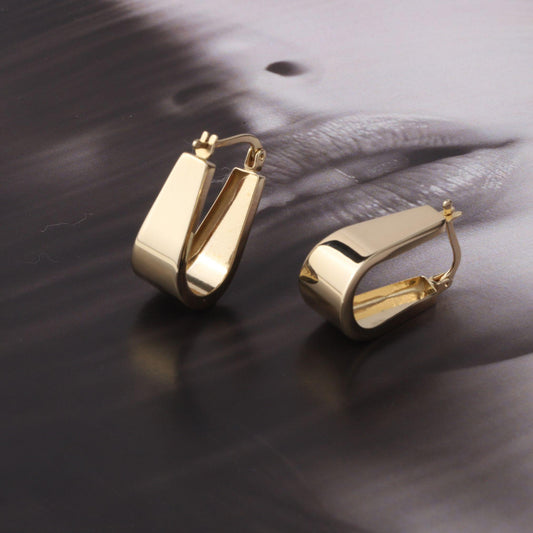 14K Gold Chunky Huggie Earrings, Wide Rectangle Hoop Earrings, Bold Gold Hoop Earrings, Minimalist Statement Jewelry, Modern Gift for Her