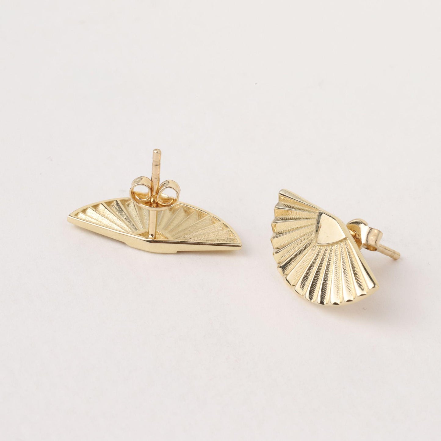 14K Gold Fan Stud Earrings, Shell Stud Earrings, Sunburst Gold Earrings, Art Deco Earrings, Minimalist Statement Earrings, Gift for Her