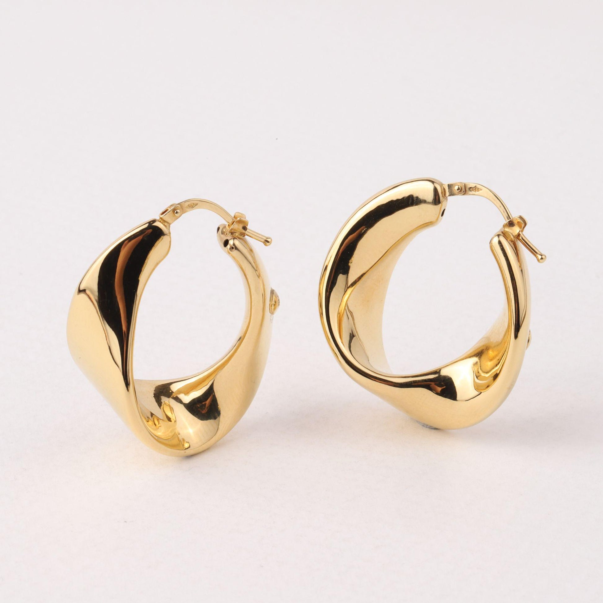 14K Solid Gold Chunky Hoop Earrings, Bold Oval Gold Hoops, Thick Statement Earrings, Modern Minimalist Jewelry, Everyday Gold Earrings