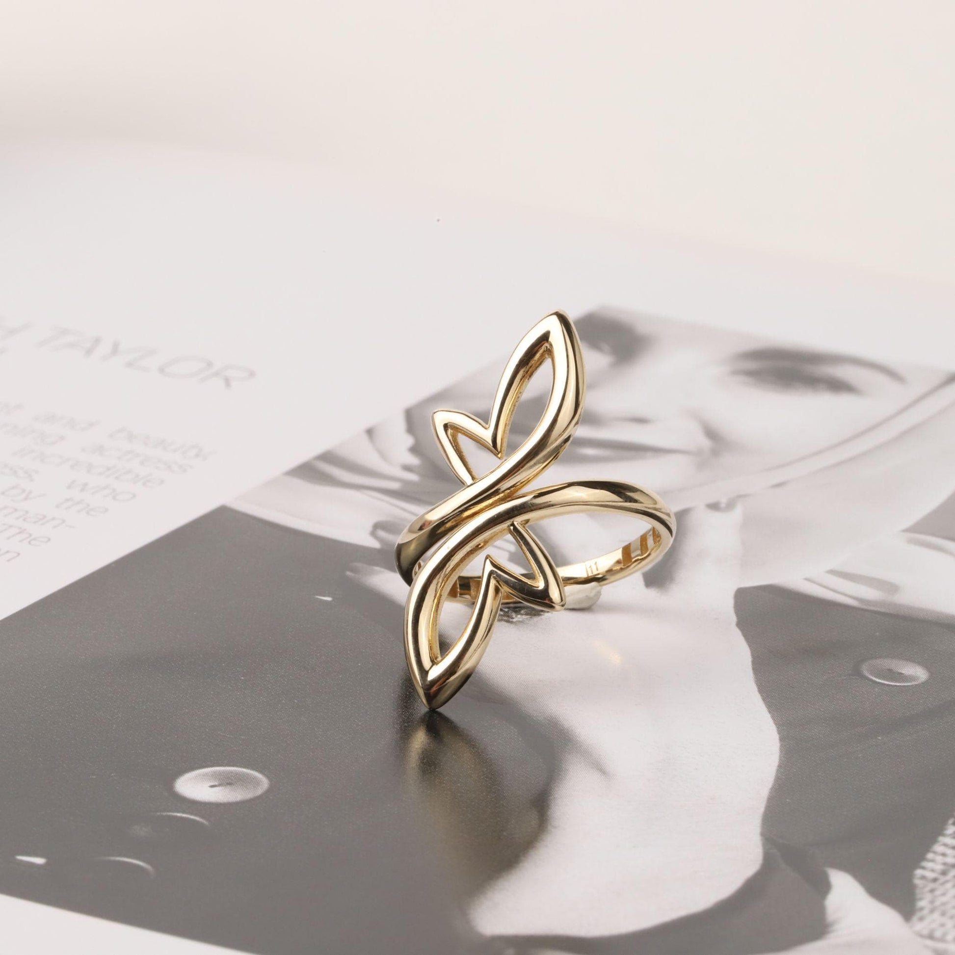 14K Gold Heart Ring, Open Heart Ring, Dainty Gold Band Ring, Love Heart Ring, Promise Ring, Minimalist ring, Heart Gold Ring, Best Friend