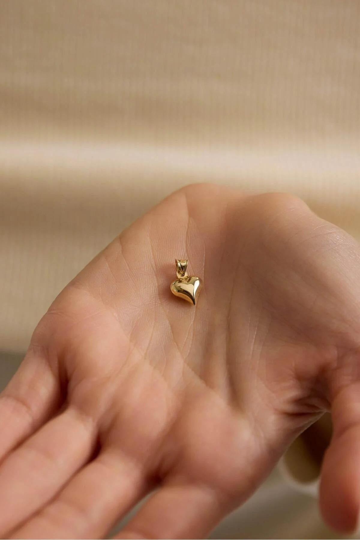 14K Gold Puffed Heart Necklace, 3D Heart Pendant, Gold Love Choker, Mini Heart Charm, Dainty Heart Necklace, Gift For Her