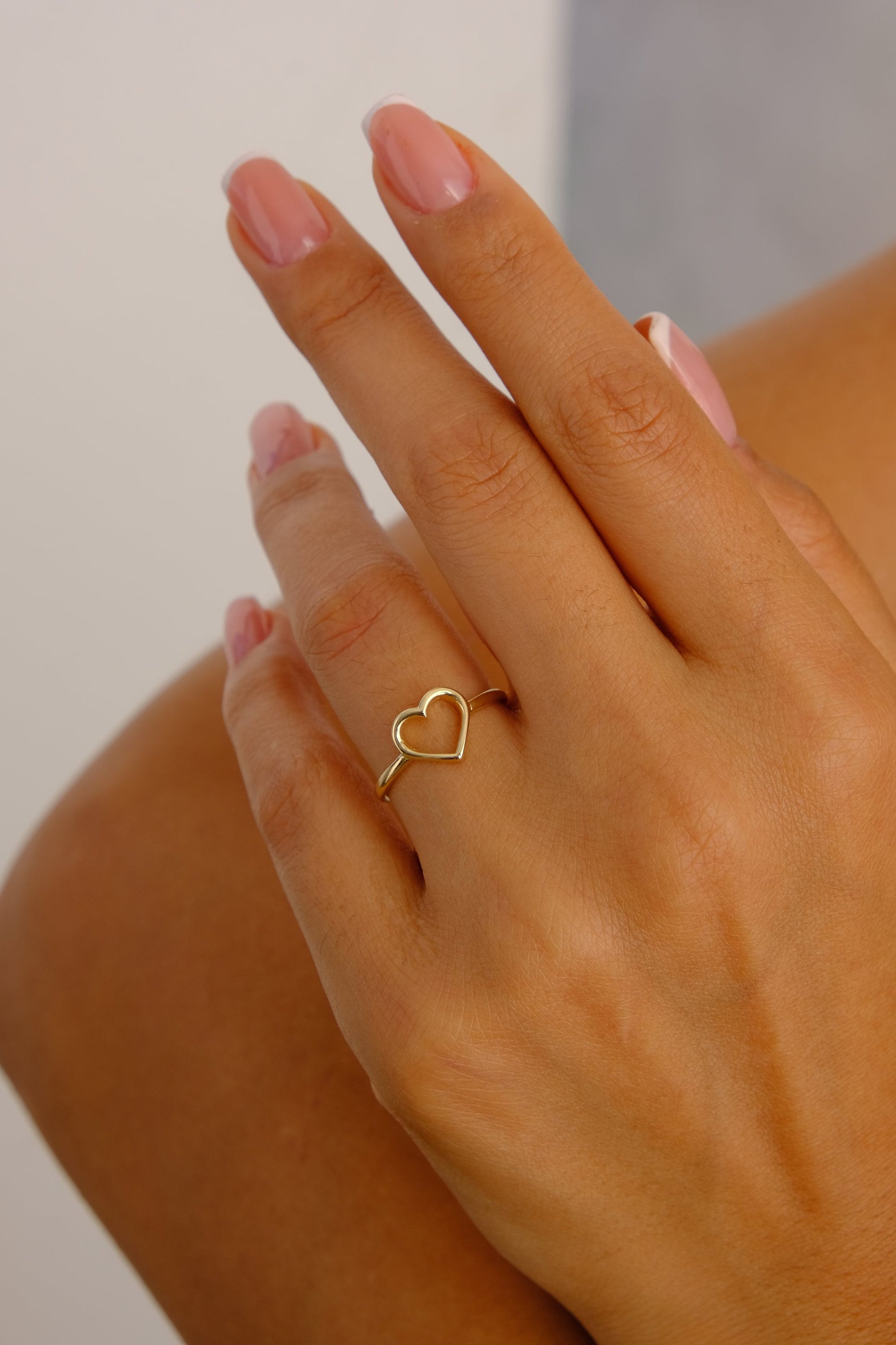 14K Gold Heart Ring, Open Heart Ring, Dainty Gold Band Ring, Love Heart Ring, Promise Ring, Minimalist ring, Heart Gold Ring, Best Friend